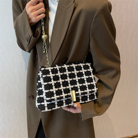 Versatile Cross-body Checked Chain Shoulder Bag