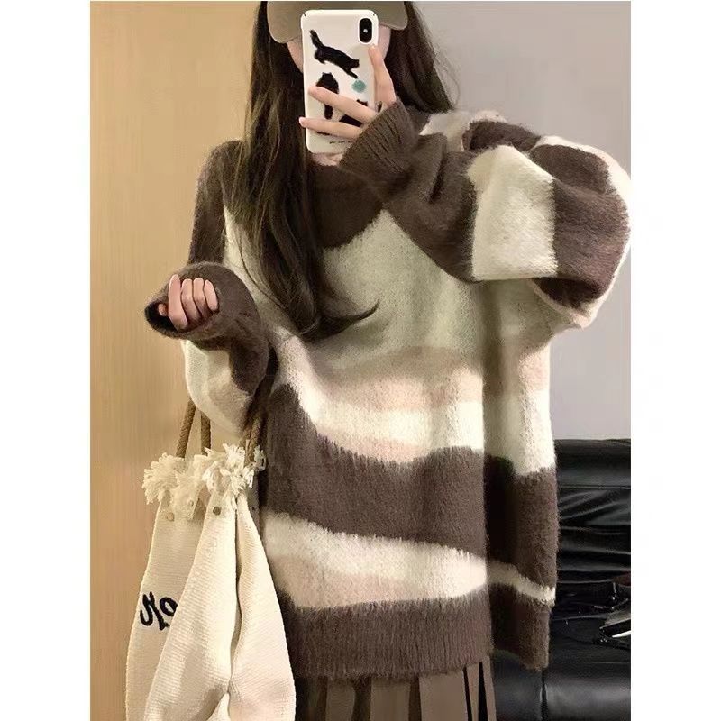 Women's Contrast Color Brushed Cows Pattern Sweater