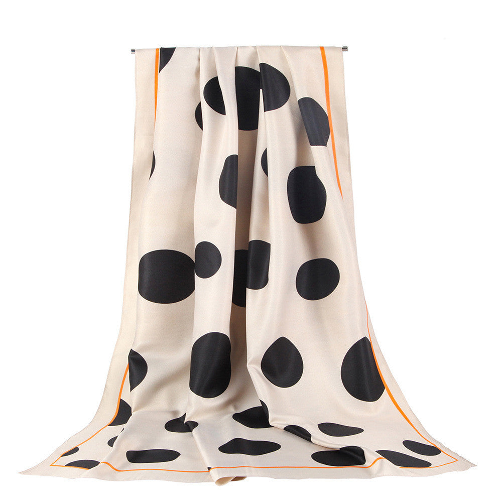 Twill size scarf with dot print