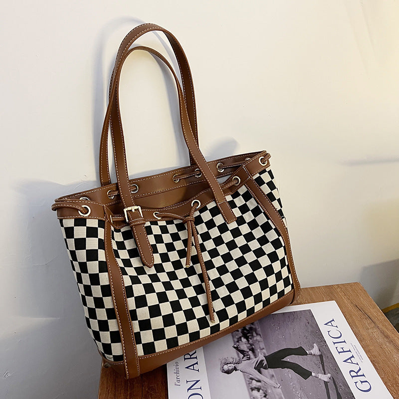 Contrast Color Tote Bag With Checkerboard