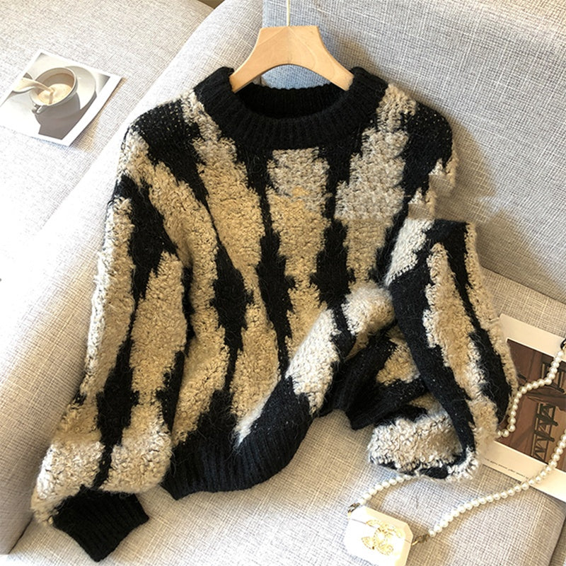 Lingge Contrast Color Lazy Style Loose Outer Wear Women's Knitted Sweater