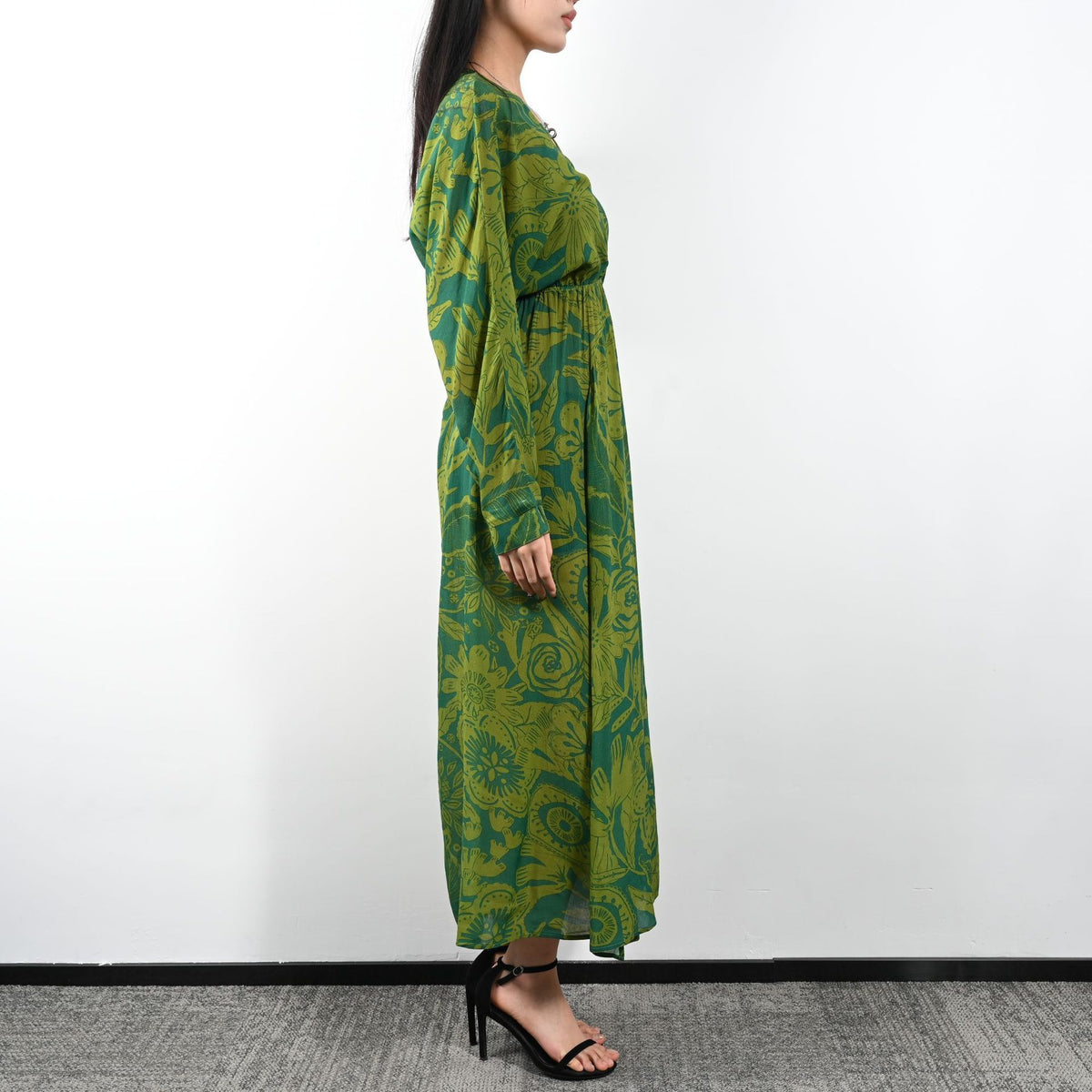 Pattern Printed V-neck Long Sleeve Long Dress Casual And Comfortable