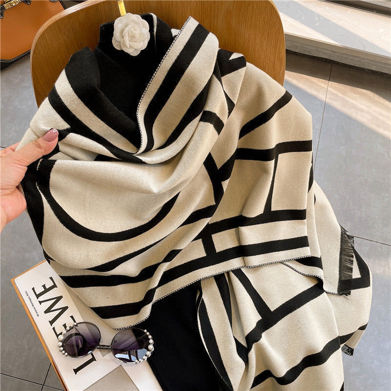 Outer Warm And Thickened Women's Scarf