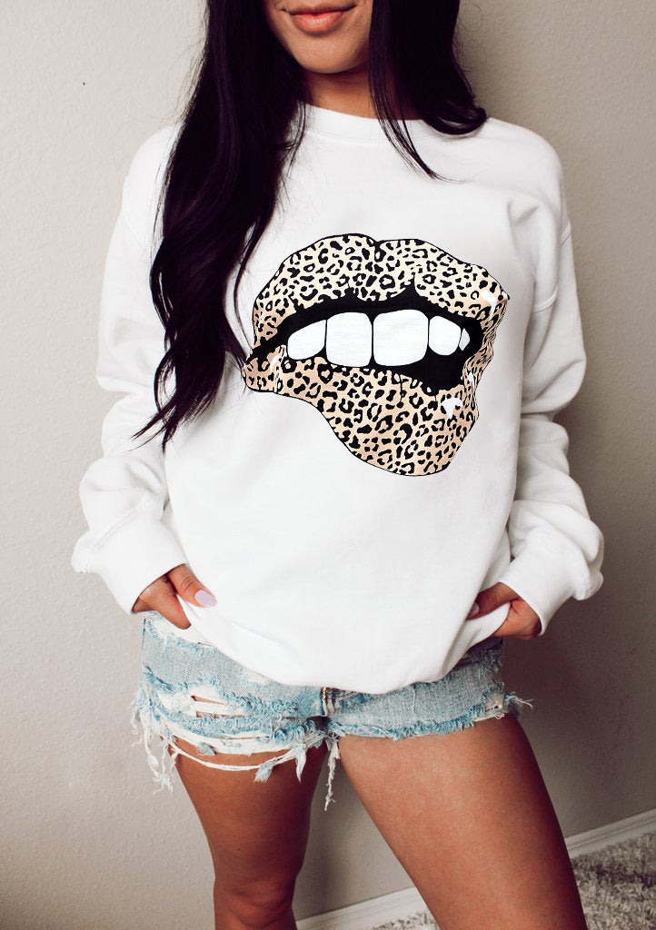 Round Neck Eyelashes Lip Printings Long Sleeve Loose Sweatshirt