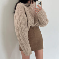 Retro Twist Round Neck Warm Cashmere-like Blended Pullover