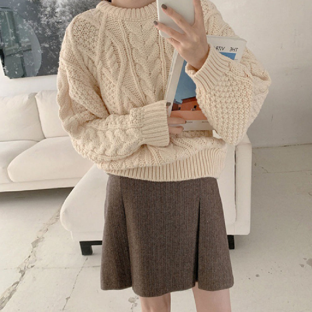 Lazy Apricot Retro Twist Round Neck Sweater