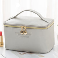 Makeup Bag, Exquisite Cosmetic Storage Bag, Portable When Going Out