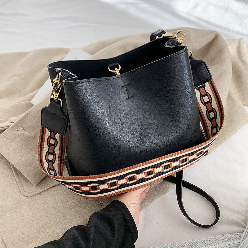 One Shoulder Wide Shoulder Strap Bucket Bag