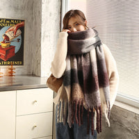 Warm Contrast Plaid Scarf With Big Fringe