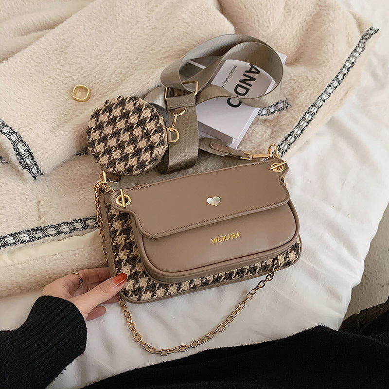 New trendy chain shoulder messenger handbag