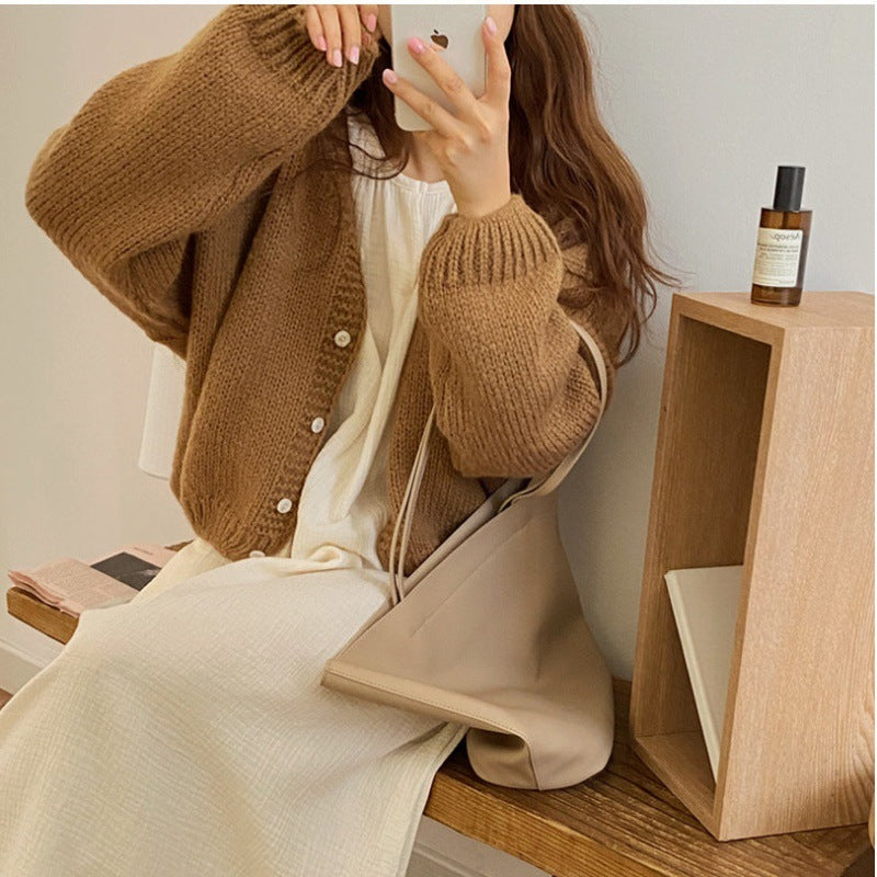 Women's Round Neck Single-breasted Loose Long-sleeved Knitted Sweater