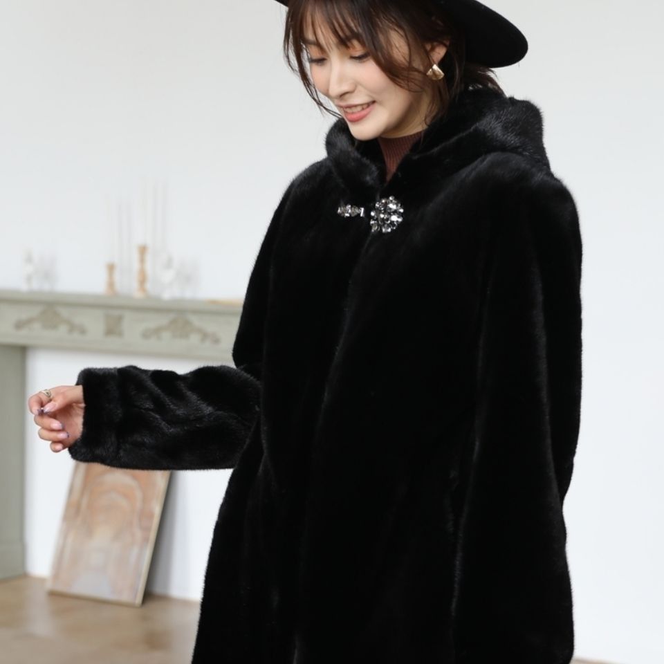 New Female Mink Fur Coat With Hood