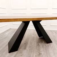 Axel 1.8 Dining Table