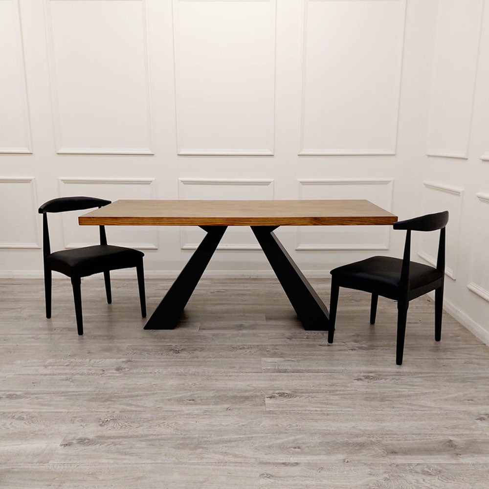 Axel 1.8 Dining Table