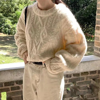 Female Retro Twist Thermal Sweater