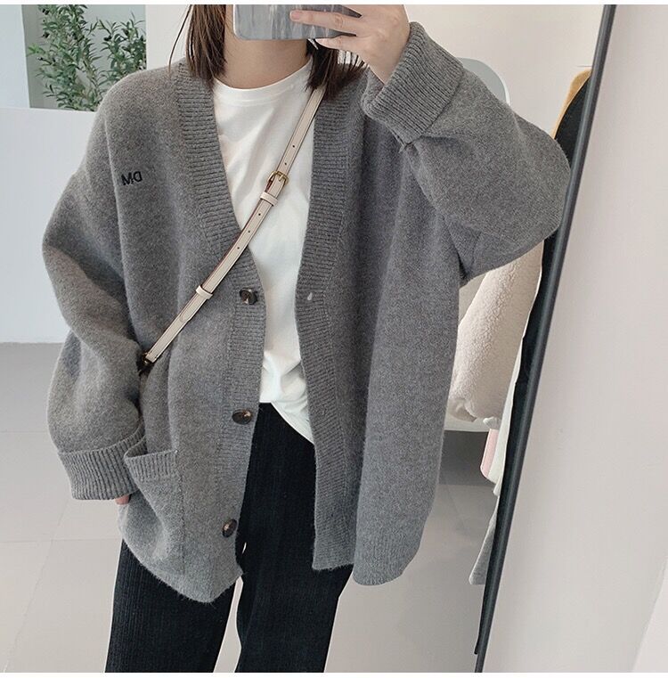 Women's Fashion Casual Solid Color Embroidery V-neck Sweater Coat