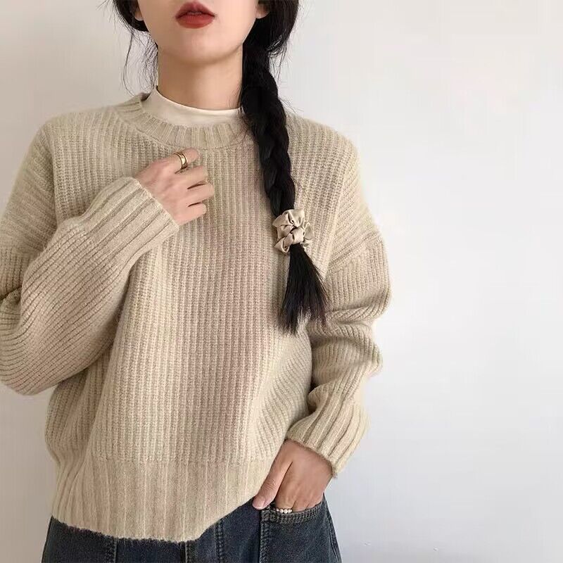 Women's Loose Outer Wear Thick Short Sweater Top