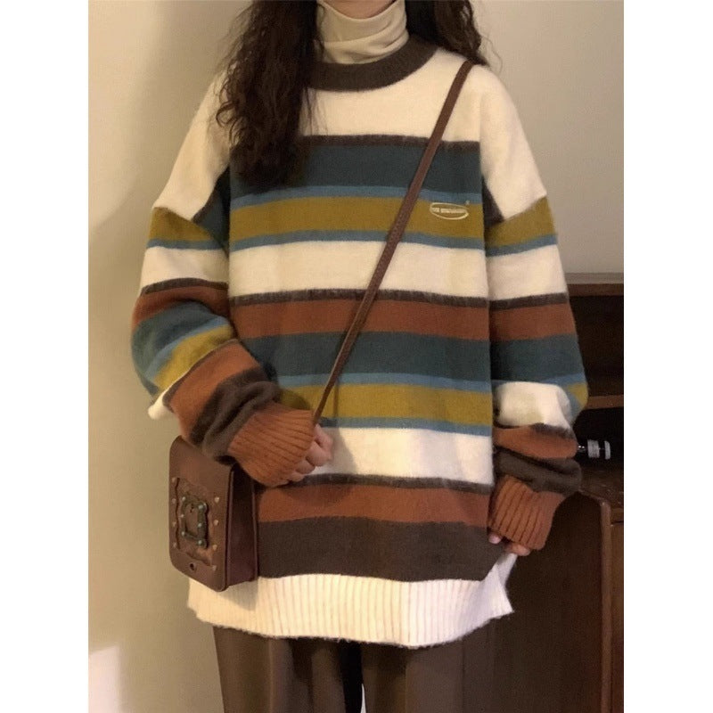 College Style Sweater For Women Wearing On The Outside