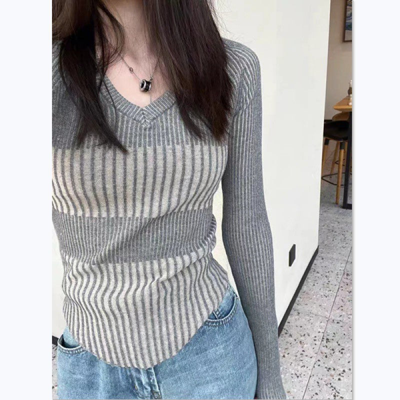 Women's Rib Knitted V-neck Sweater