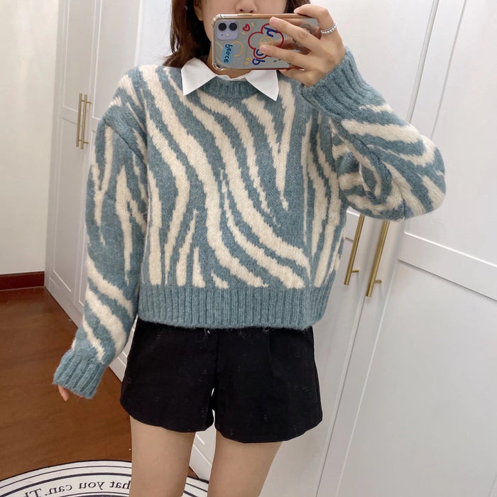 Round Neck Long Sleeve Animal Print Jacquard Sweater