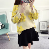 Round Neck Flower Padded College Style Pullover Sweater