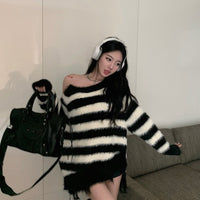 Loose Plush Striped Sweater New Round Neck Zipper Top