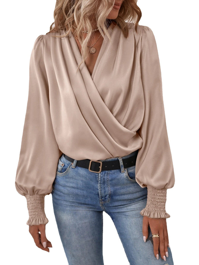 Women's Elegant Women's V-neck Lantern Sleeve Style Solid Color Shirt