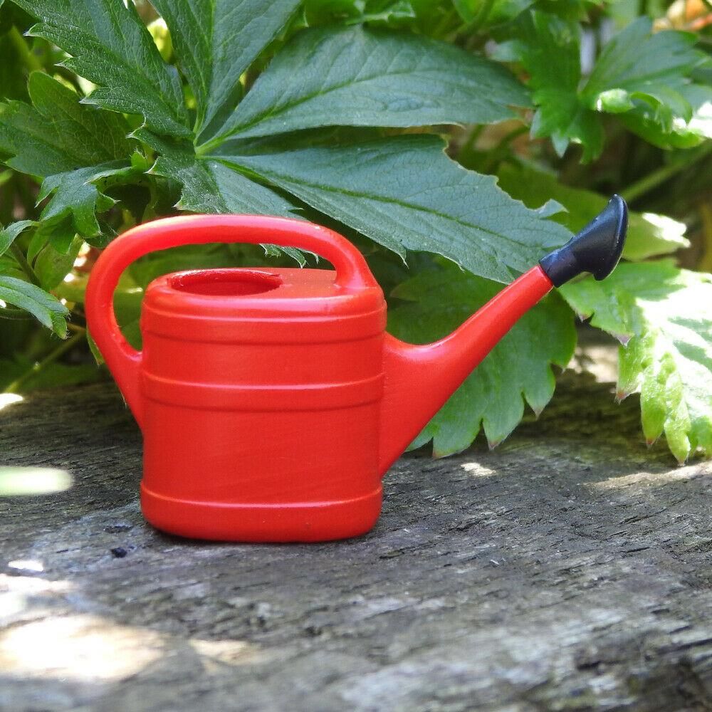 Whitefurze G28WC 6L Watering Can - Red